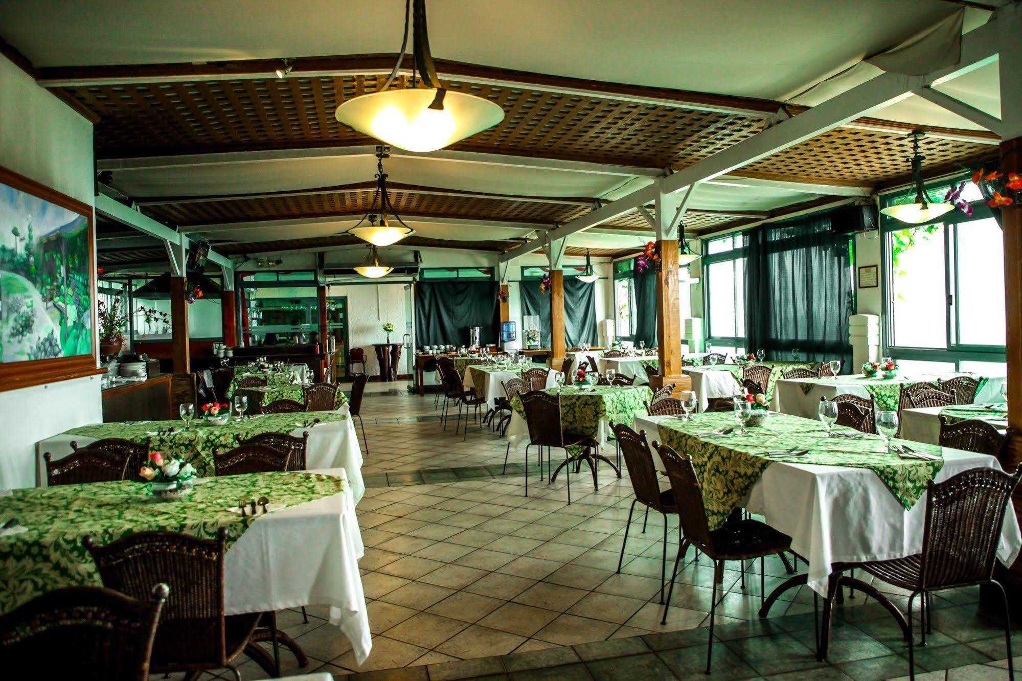Days Hotel Tagaytay 따가이따이 외부 사진